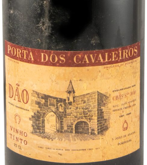 1966 Porta dos Cavaleiros Reserva Seleccionada tinto (nível baixo)
