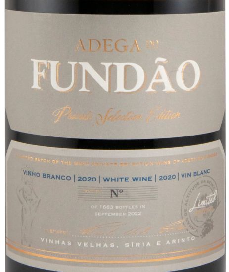 2020 Adega do Fundão Private Selection Vinhas Velhas Limited Edition white (damaged label)