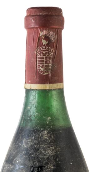 1966 Barca Velha tinto (rótulo danificado)