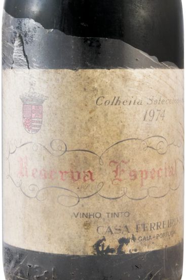 1974 Casa Ferreirinha Reserva Especial red (low level)