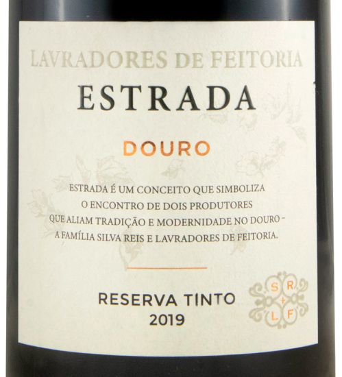 2019 Lavradores de Feitoria Estrada Reserva red (damaged label)
