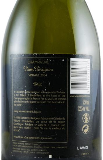 2004 Champagne Dom Pérignon Brut w/LED light