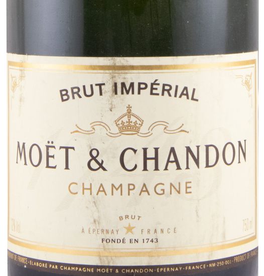 Champagne Moët & Chandon Impérial Bruto (garrafa antiga)