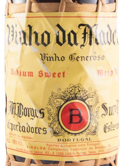 Madeira H. M. Borges Meio Doce (garrafa empalhada)