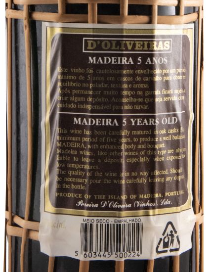 Madeira D'Oliveiras Meio Seco 5 anos (garrafa empalhada)