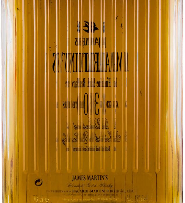James Martin's 30 anos s/Caixa (garrafa antiga)