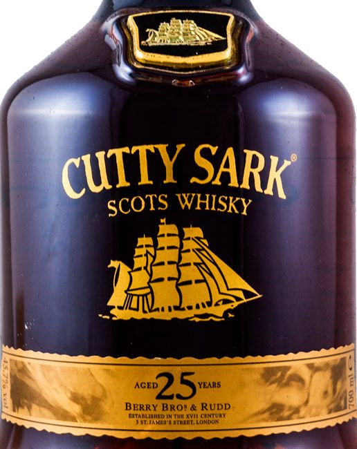 Cutty Sark 25 anos (caixa de madeira)