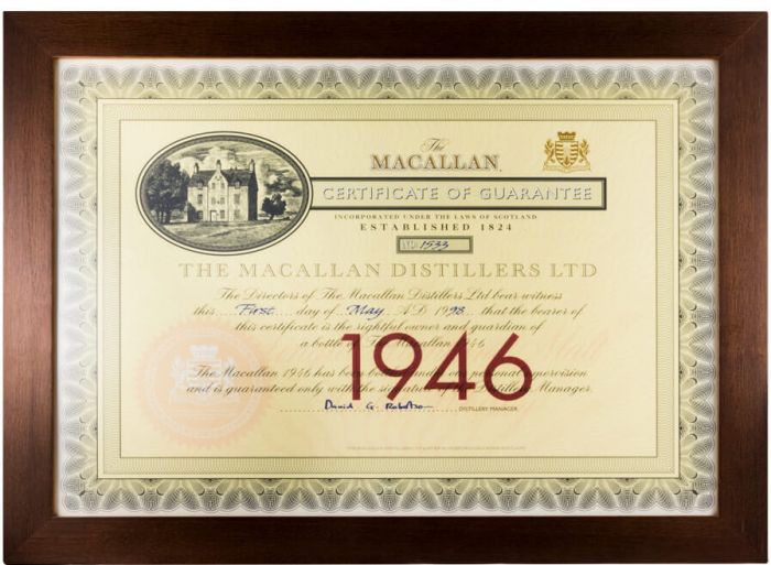 1946 Macallan Select Reserve 52 anos