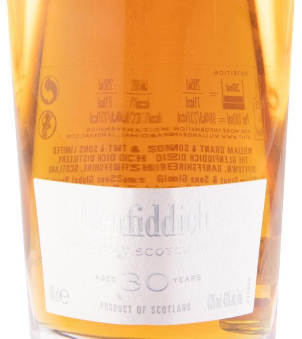 Glenfiddich Time Series Suspended Time 30 years