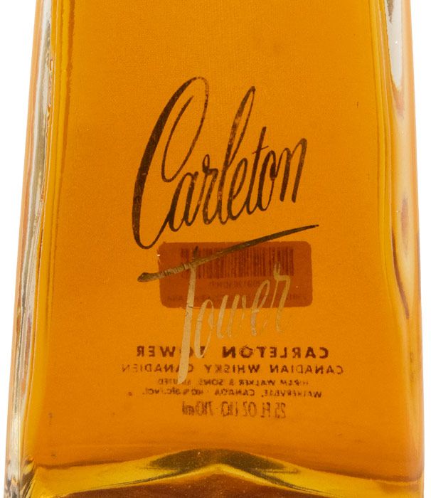 1971 Carleton Tower Canadian 71cl