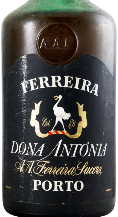 Ferreira Dona Antónia Port (old bottle)
