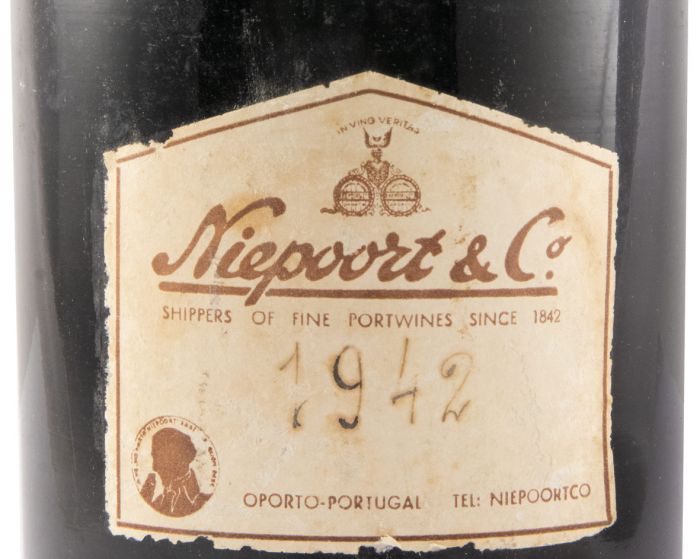 1942 Niepoort Vintage Porto (rótulo de papel)