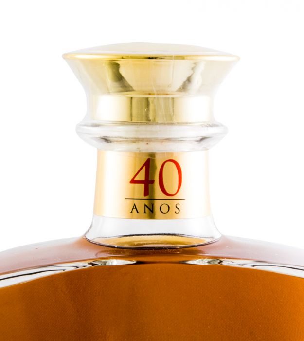 Aguardente Vínica Aliança XO 40 anos 50cl