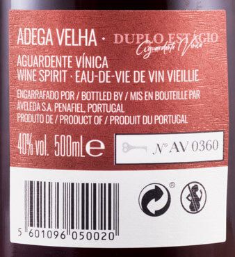 Aguardente Vínica Adega Velha Duplo Estágio 13 anos 50cl