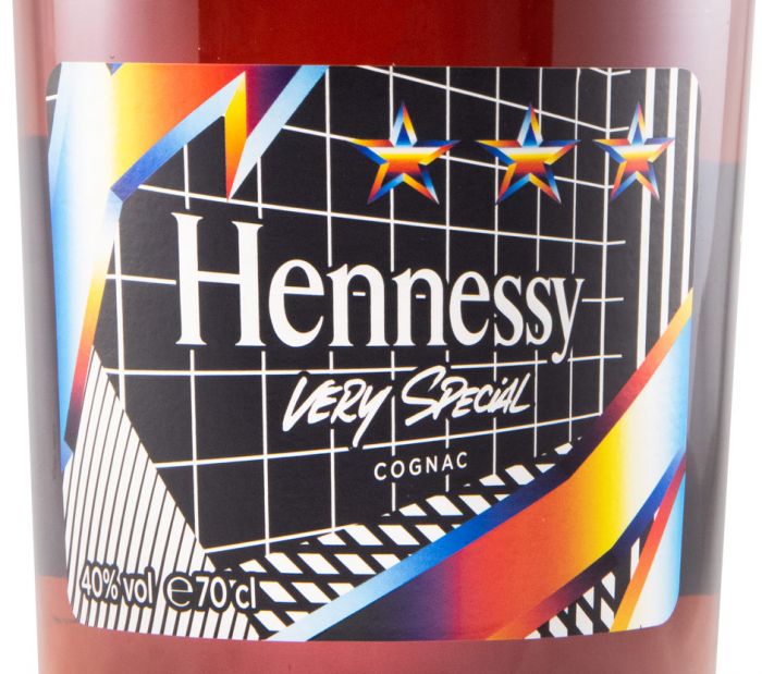 Cognac Hennessy Very Special Edição Limitada by Pantone