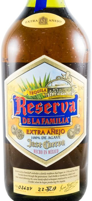 Tequila Jose Cuervo Reserva de la Familia Extra Añejo 2017 Edition