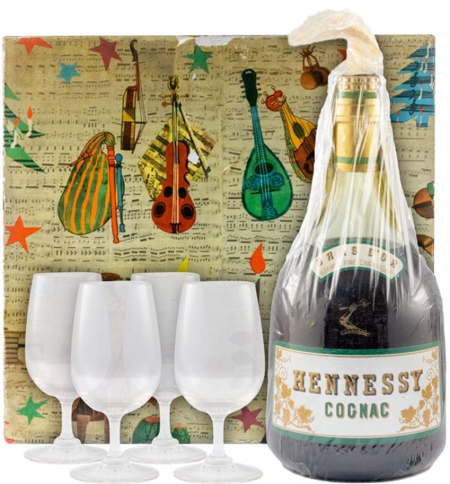 Cognac Hennessy Bras d'Or w/Glasses