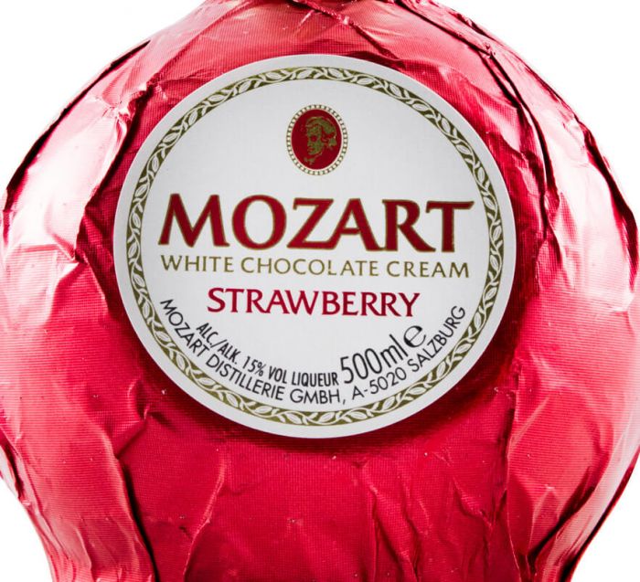 Mozart Strawberry White Chocolate Cream 50cl