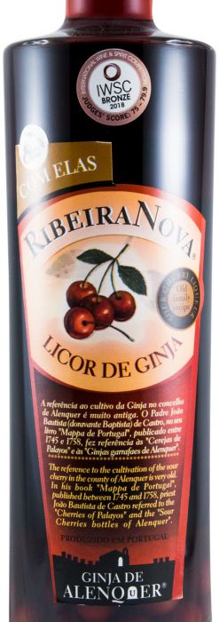 Ginja Liqueur Ribeira Nova (with berries)