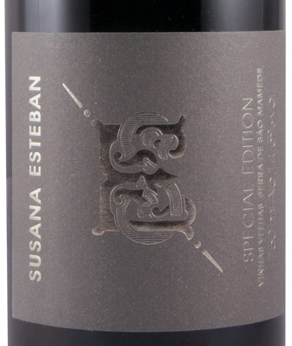 2018 Susana Esteban Special Edition red