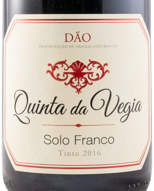 2016 Quinta da Vegia Solo Franco red