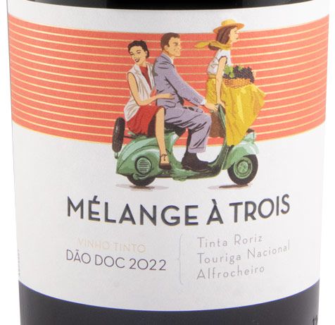 2022 Quinta dos Carvalhais Mélange à Trois red
