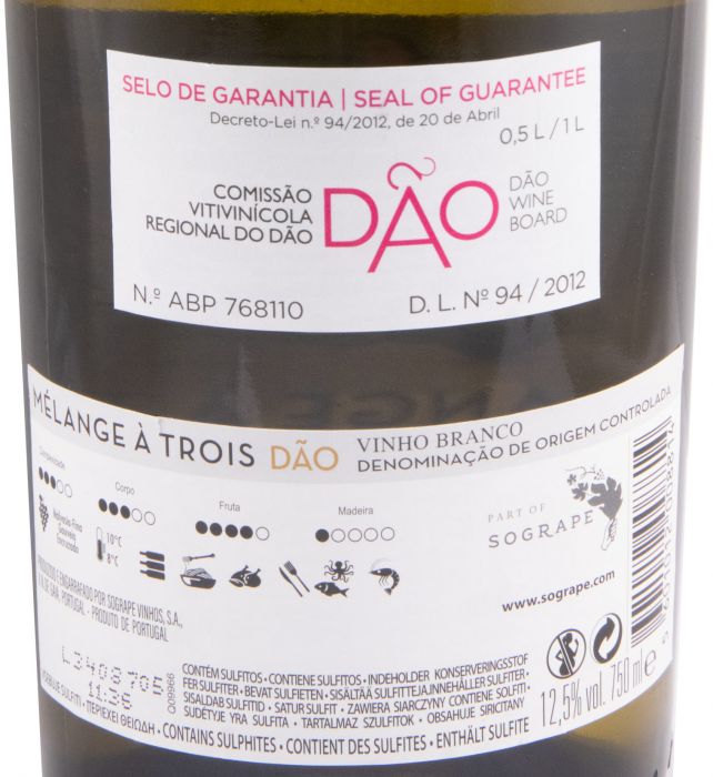 2023 Quinta dos Carvalhais Mélange à Trois white
