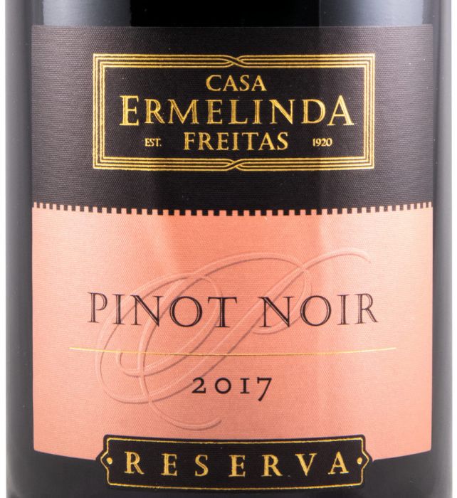 2017 Casa Ermelinda Freitas Pinot Noir Reserva red