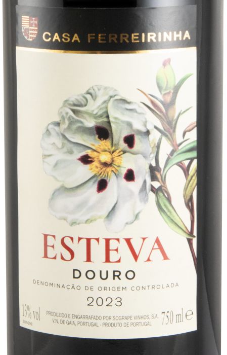 2023 Casa Ferreirinha Esteva red