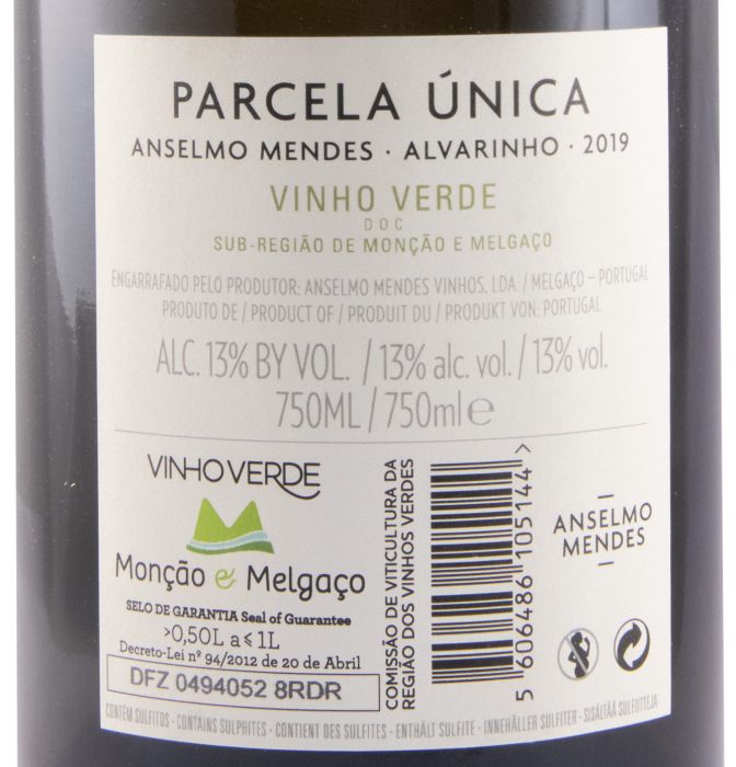 2019 Anselmo Mendes Parcela Única white