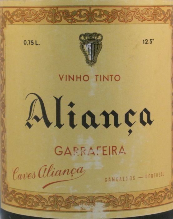 1970 Aliança Garrafeira red
