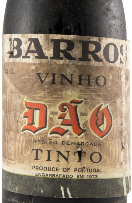 1966 Dão Barros red