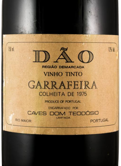 1975 Caves Dom Teodósio Garrafeira red