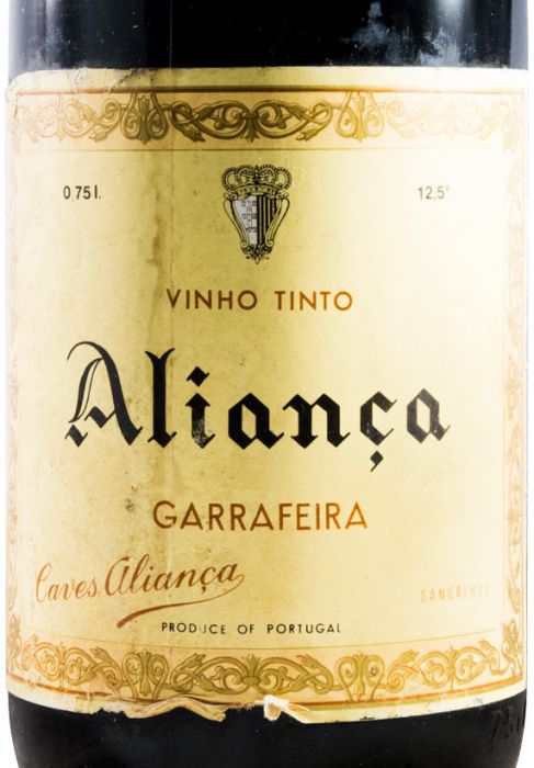 1974 Aliança Garrafeira red (yellow label)