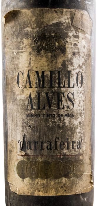 1939 Camillo Alves Garrafeira red