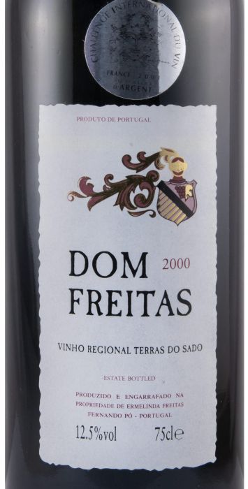 2000 Dom Freitas red