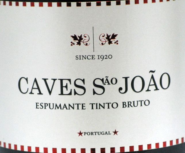 Sparkling Wine Caves São João Brut red