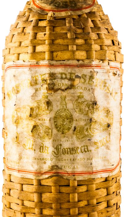 1955 Moscatel de Setúbal José Maria da Fonseca (wicker bottle)