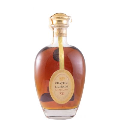 ブランデー CHATEAU DE LAUBADE XO BAS ARMAGNAC Chateau de Laubade XO Bas Armagnac with Gift Box (700 ml