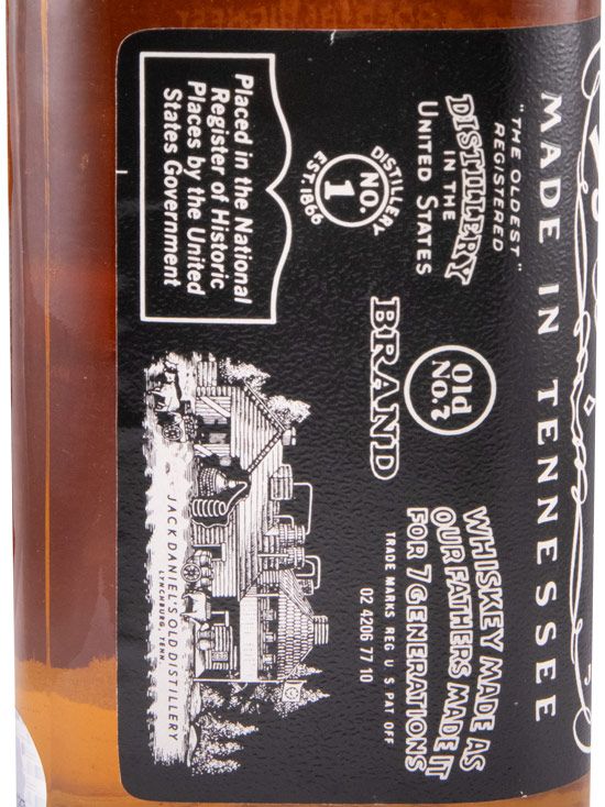 Jack Daniel's w/2 Glasses & Metal Case