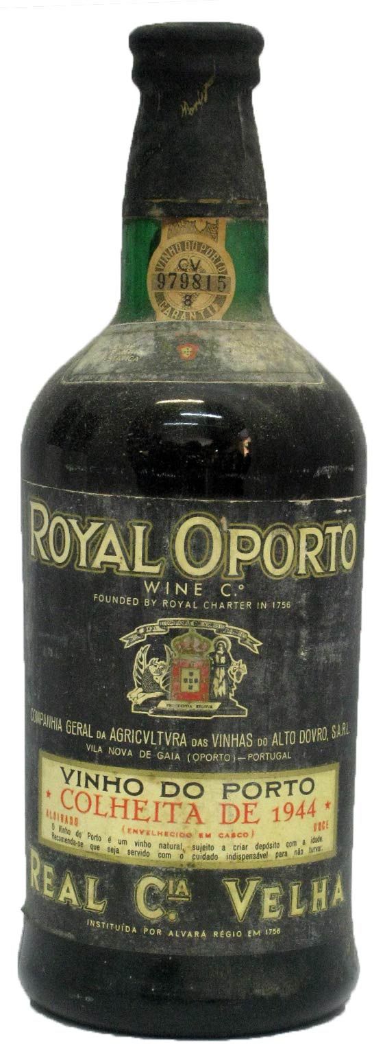 1944 Real Companhia Velha Royal Oporto Colheita Port