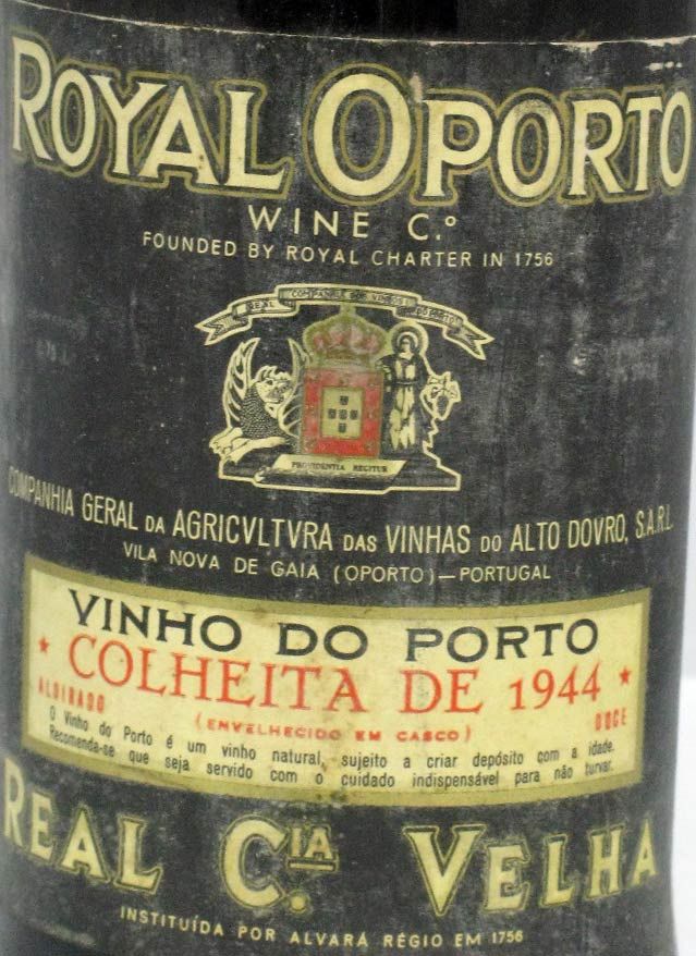 1944 Real Companhia Velha Royal Oporto Colheita Port
