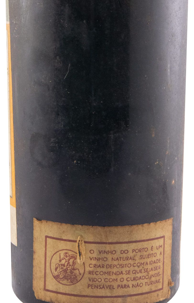 Santhiago Adoravel Port