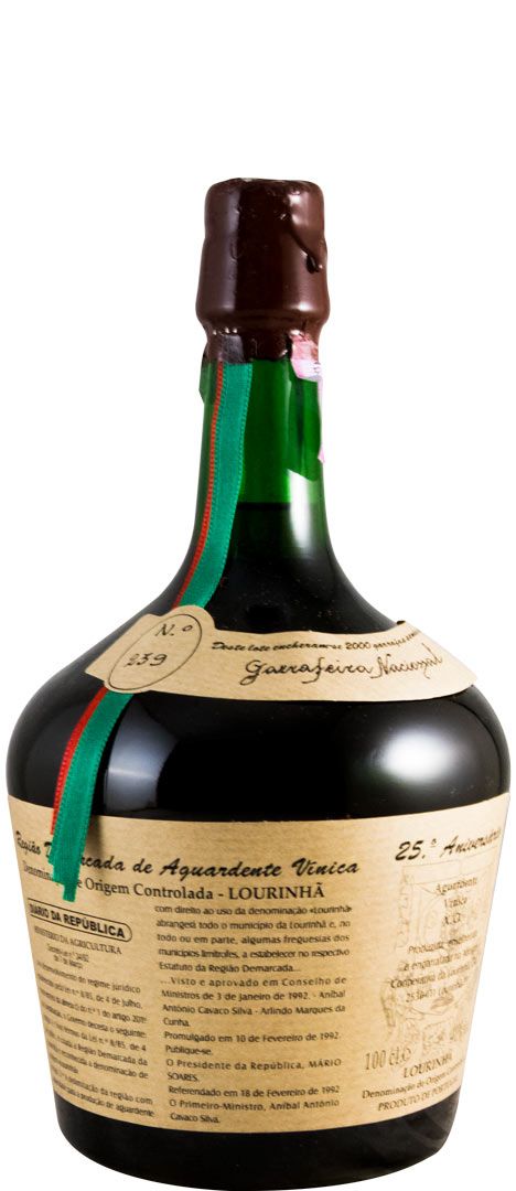 Aguardente Vínica Lourinhã XO c/Diploma 1L
