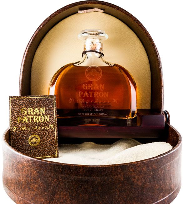 Tequila Patrón Burdeos (leather case)