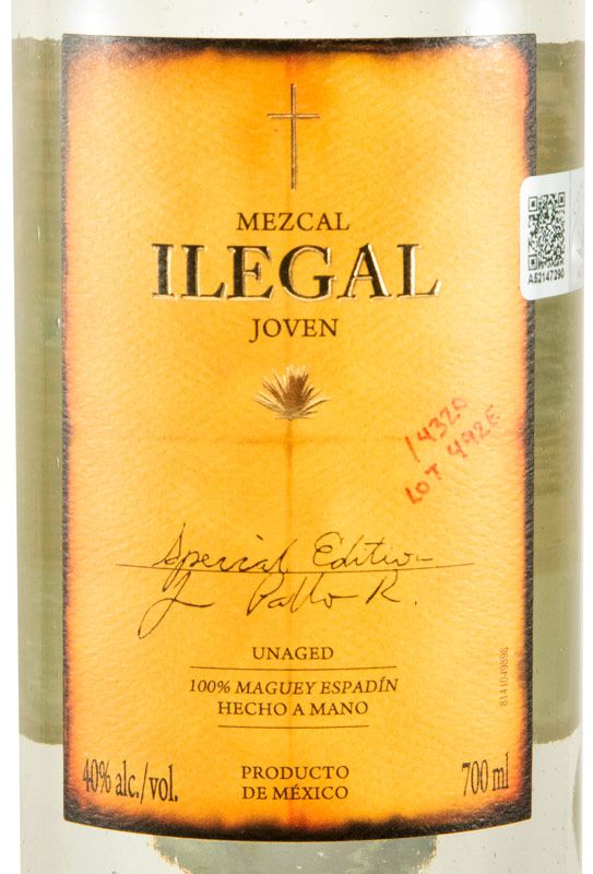 Mezcal Ilegal Joven
