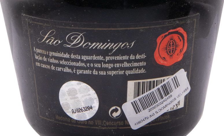 Aguardente Vínica São Domingos Velhíssima (garrafa antiga)