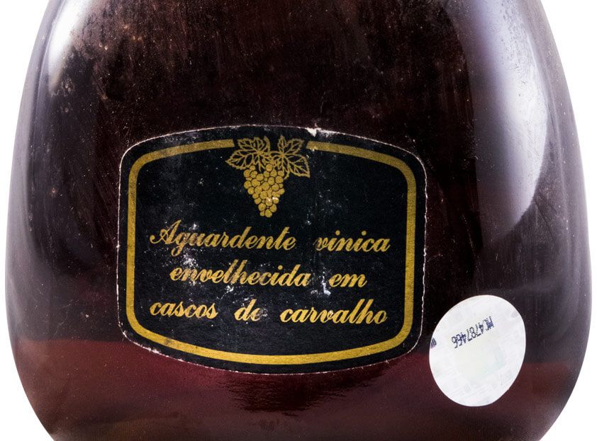 Aguardente Frade Velha
