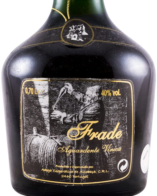 Aguardente Frade Velha (garrafa baixa)