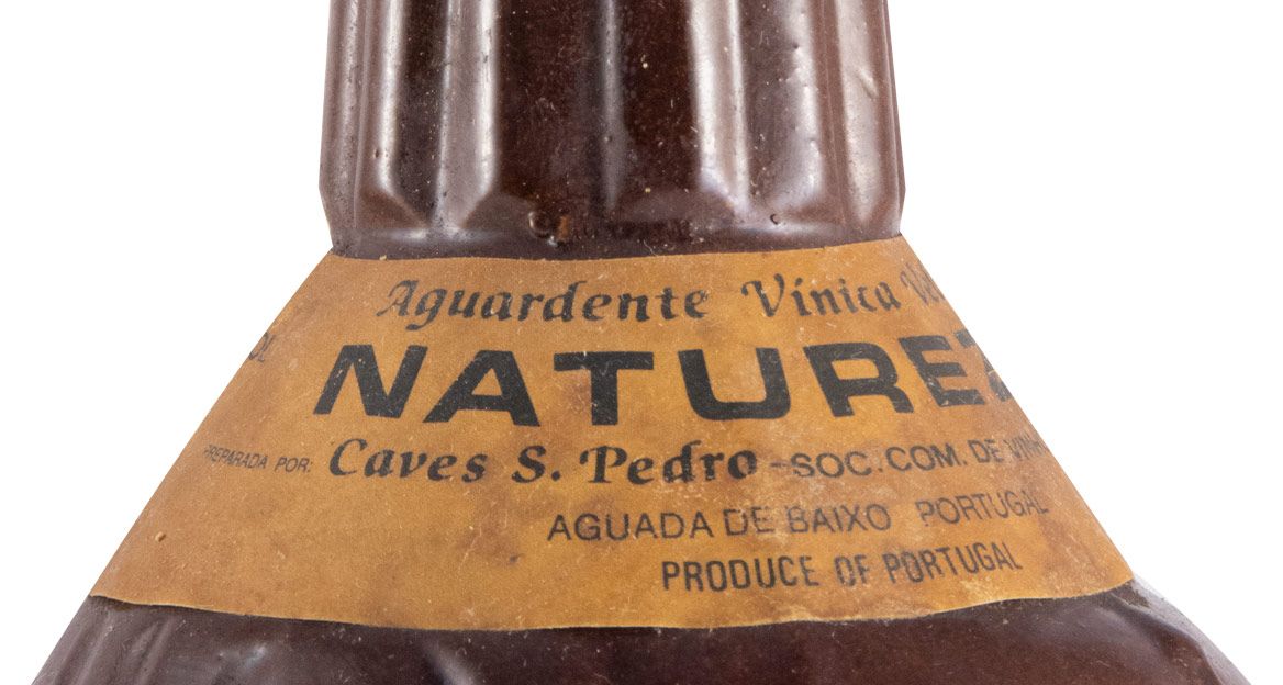 Aguardente Vínica Natureza Velha (garrafa em cerâmica)